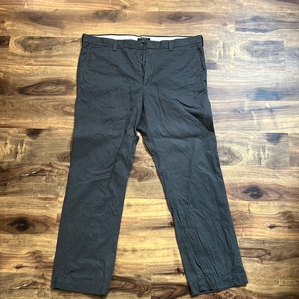 Banana Republic Chinos 38 x 32